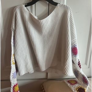 cropped knitted flower shirt!